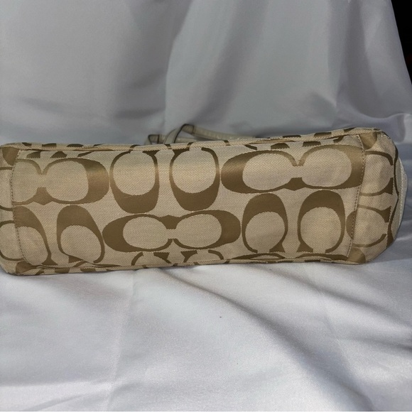 Coach F19202 Signature Stripe Multifunction Baby Diaper Travel Tote Bag - Picture 14 of 14